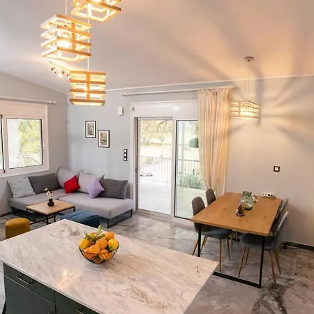 Velika Sea & River Holiday home Messini